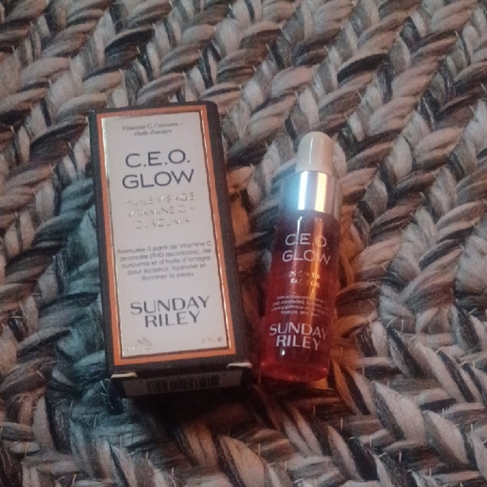 Sunday Riley C.E.O. Glow Vitamin C And Turmeric Face Oil